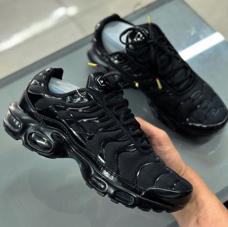 Nike Air Max Tuned Black