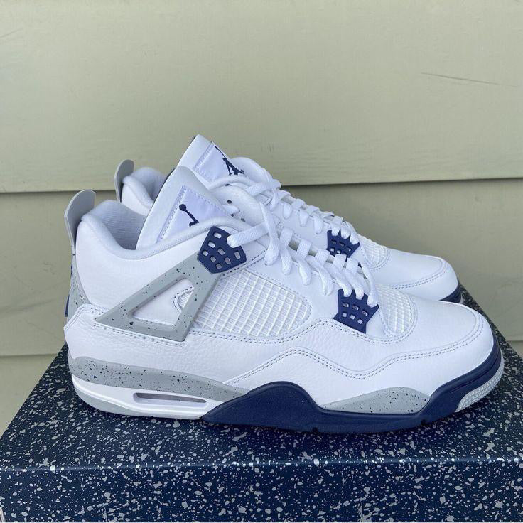 Jordan 4 Midnight Navy