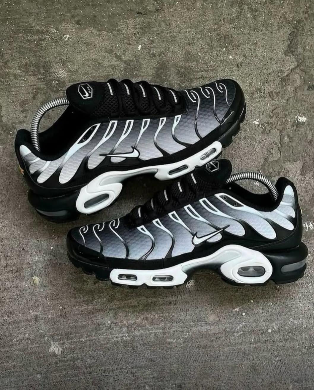 Nike Air Max Tuned Szürke Fekete