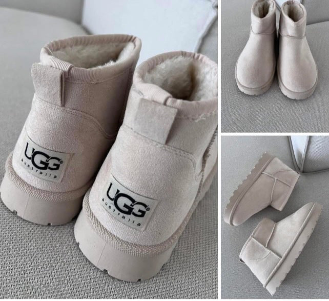 UGG Classic Ultra Mini Púder