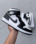 Nike Air Jordan 1 High Fekete Fehér