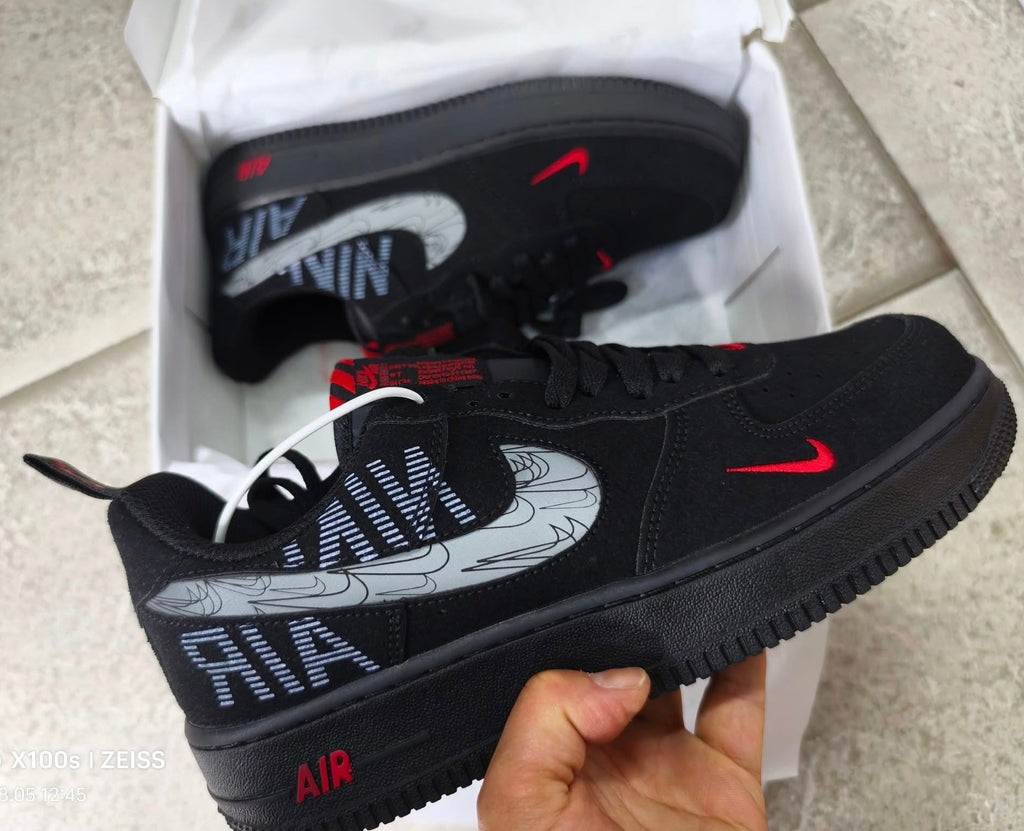 Nike Air Force 1 Fekete Piros