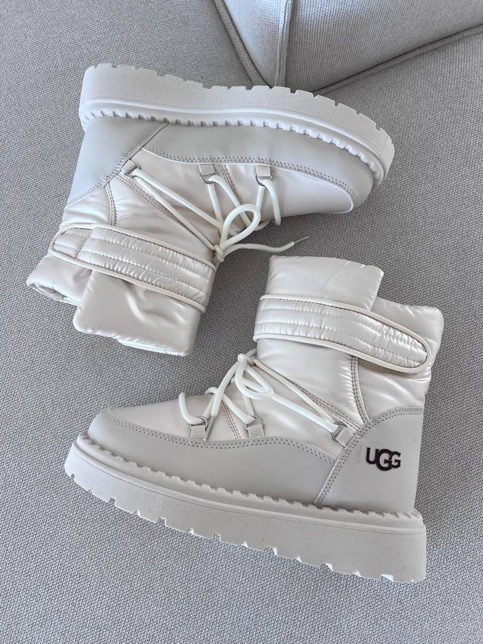 UGG Hótaposó Csizma Szürke