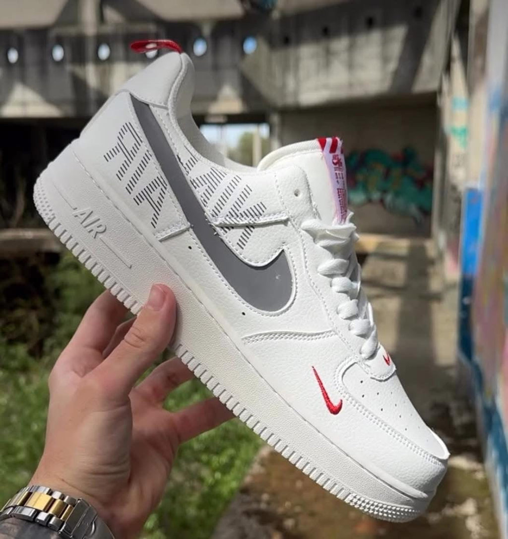 Nike Air Force 1 Fehér Piros